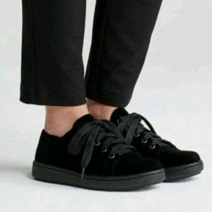 Eileen Fisher Clifton Black Velvet  Sneakers 9.5